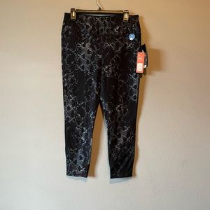 NWT SKECHERS HIGH WAIST WORKOUT CAPRI